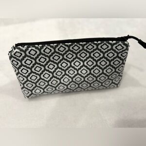 Black and White Geometric Pattern makeup bag
